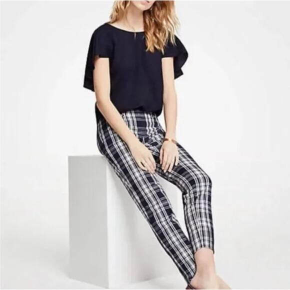 Ann Taylor Cotton Cropped Navy and White Gingham Plaid Straight Leg Pants Size 6 - Picture 1 of 8